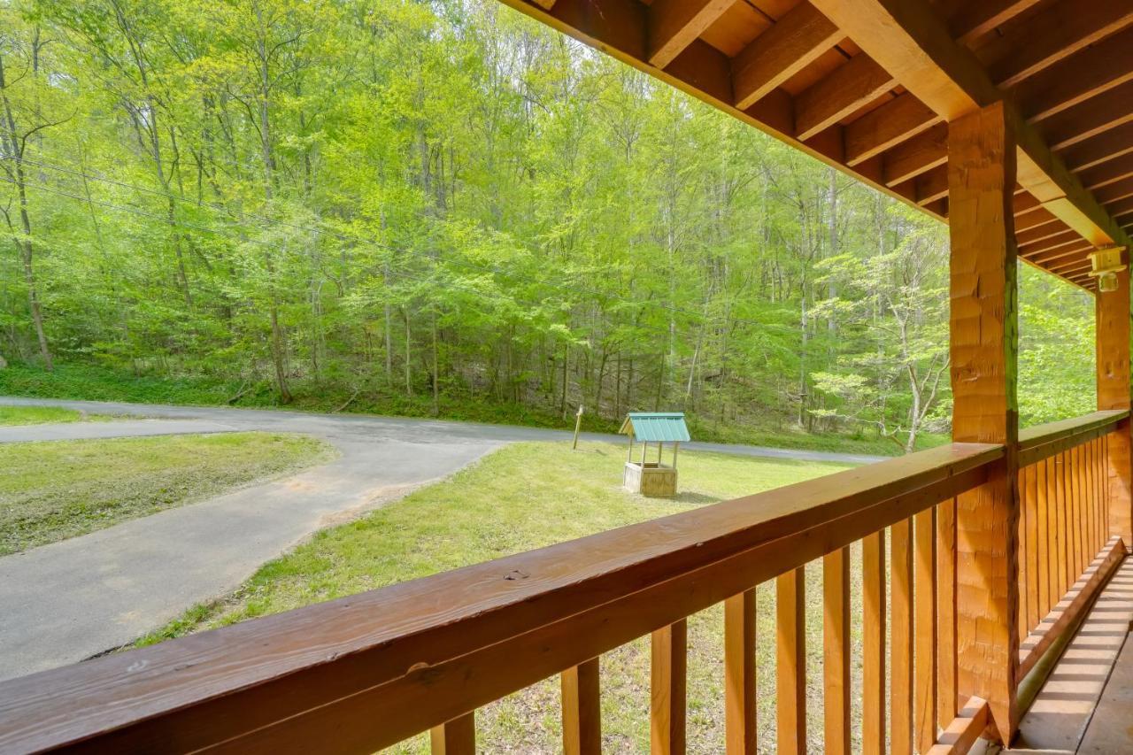 Cabin With Hot Tub About 6 Mi To Downtown Gatlinburg! מראה חיצוני תמונה