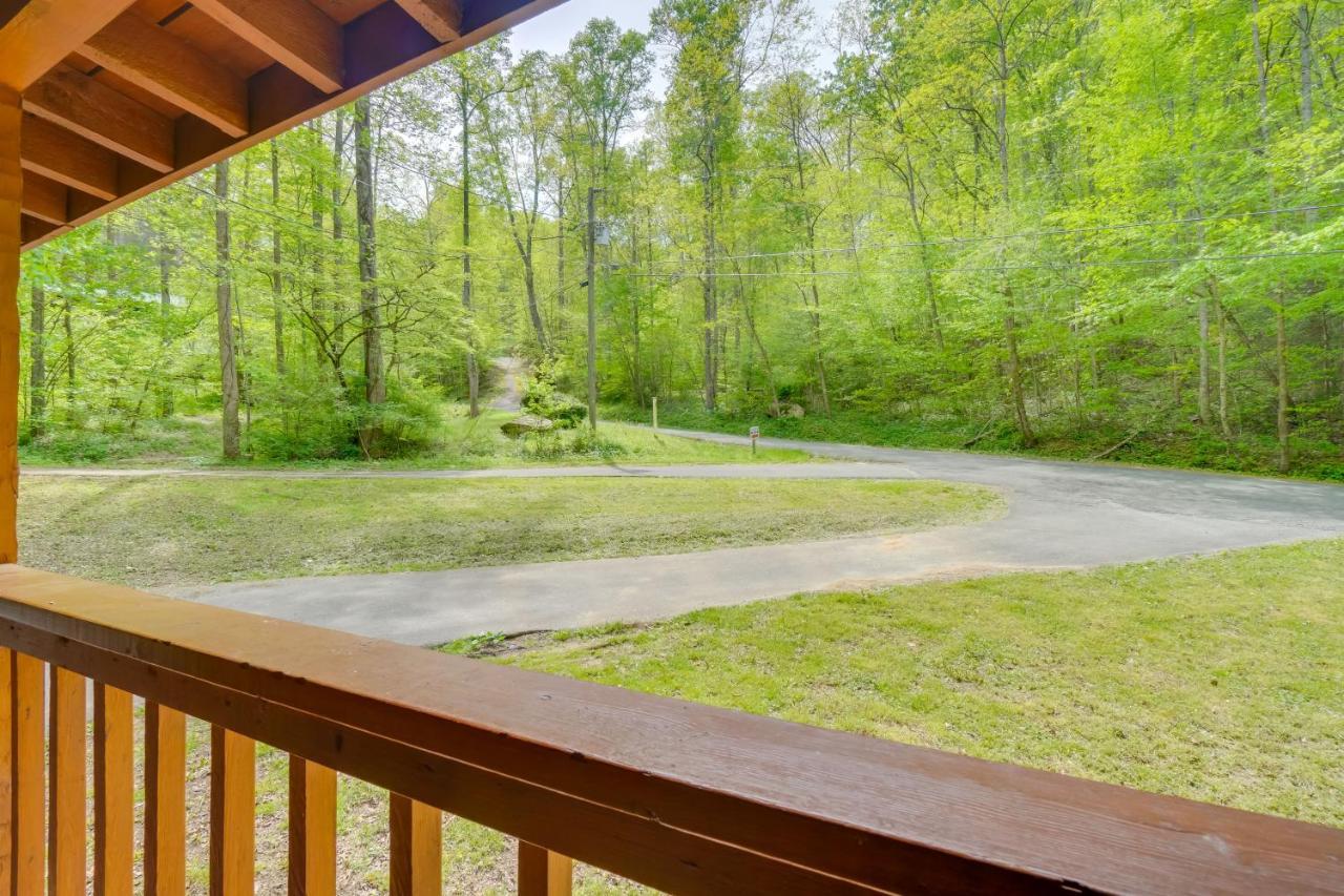 Cabin With Hot Tub About 6 Mi To Downtown Gatlinburg! מראה חיצוני תמונה
