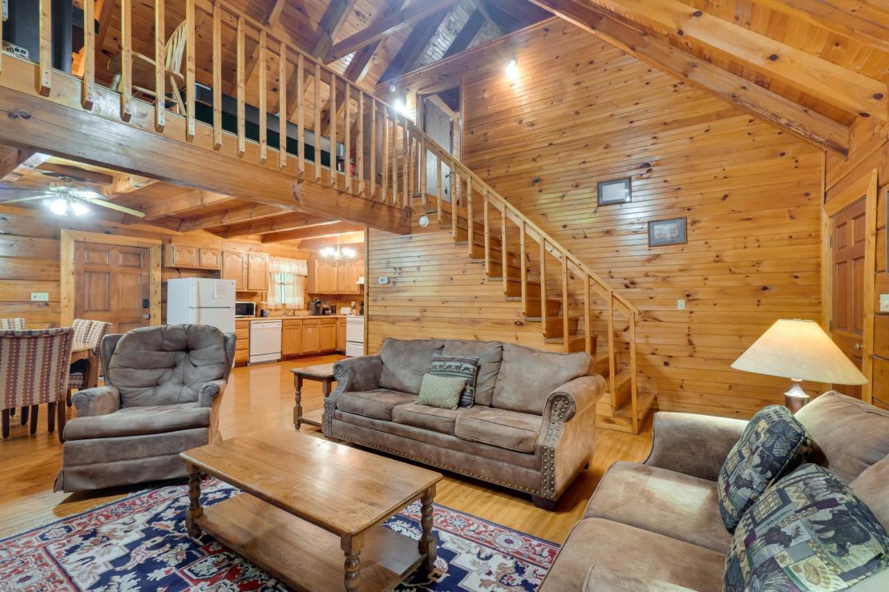Cabin With Hot Tub About 6 Mi To Downtown Gatlinburg! מראה חיצוני תמונה